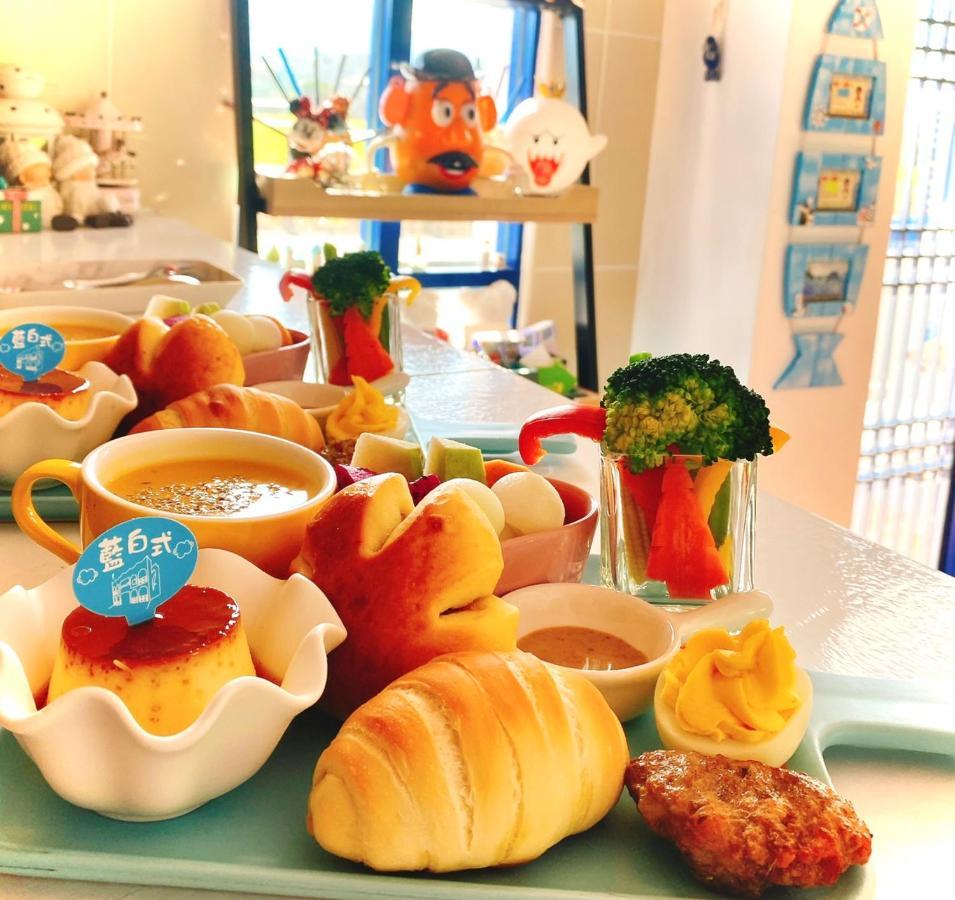 Blue And White Style Holiday B&B Гуаншан Екстериор снимка