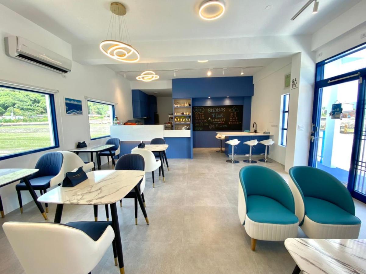 Blue And White Style Holiday B&B Гуаншан Екстериор снимка