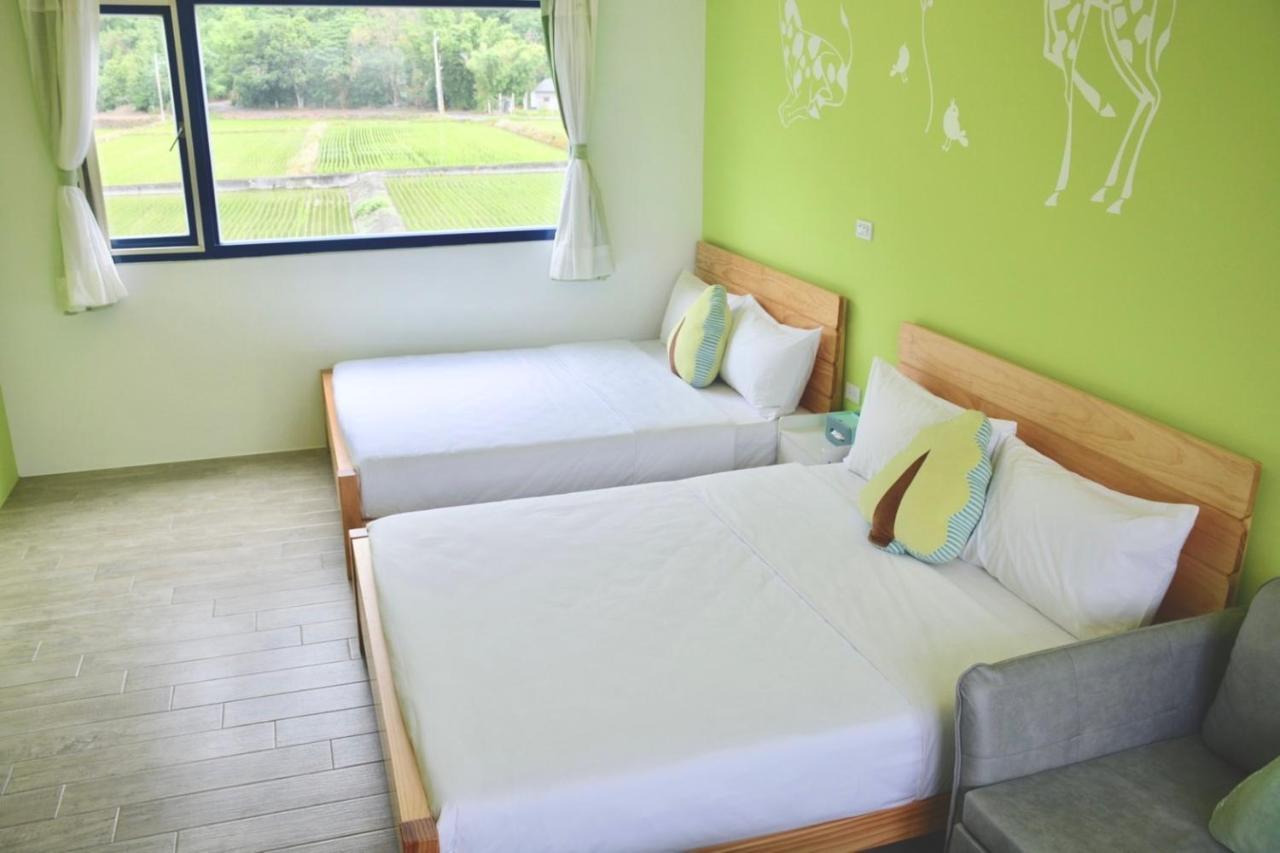 Blue And White Style Holiday B&B Гуаншан Екстериор снимка