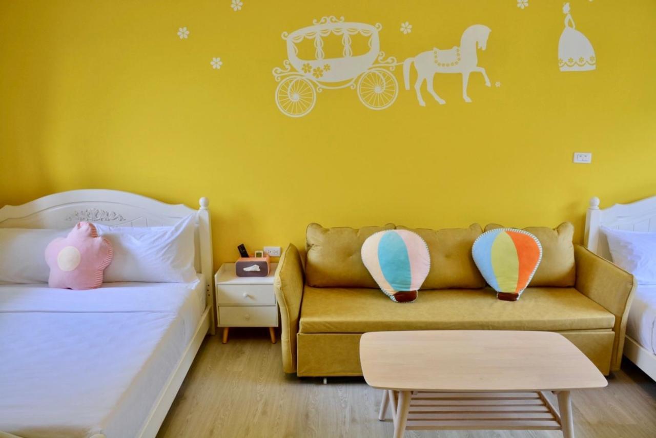 Blue And White Style Holiday B&B Гуаншан Екстериор снимка