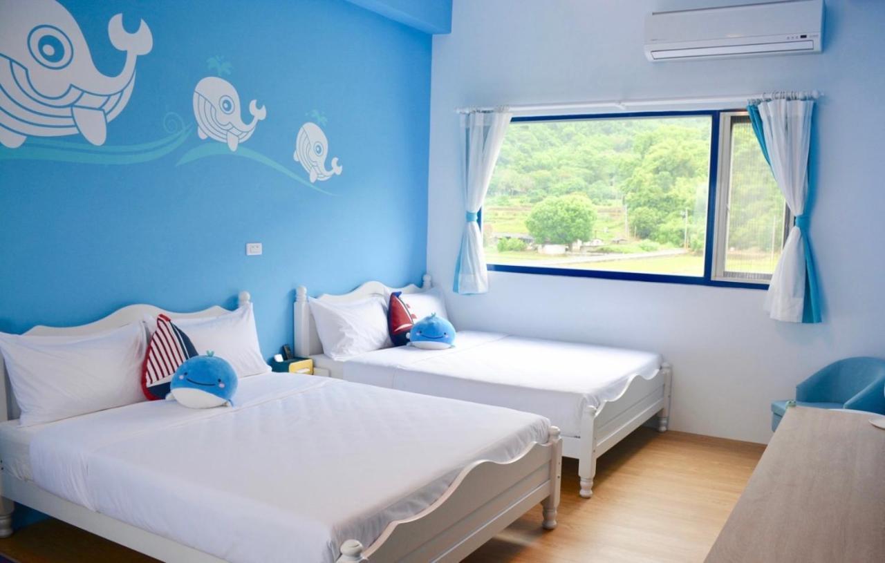 Blue And White Style Holiday B&B Гуаншан Екстериор снимка